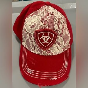 Ariat logo lace hat